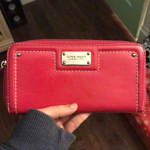 Nine West wallet